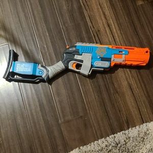 Nerf Gun - rare sledge fire zombie strike